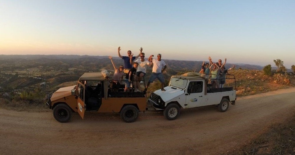 Sunset Jeep Safari c/ Jantar no Algarve